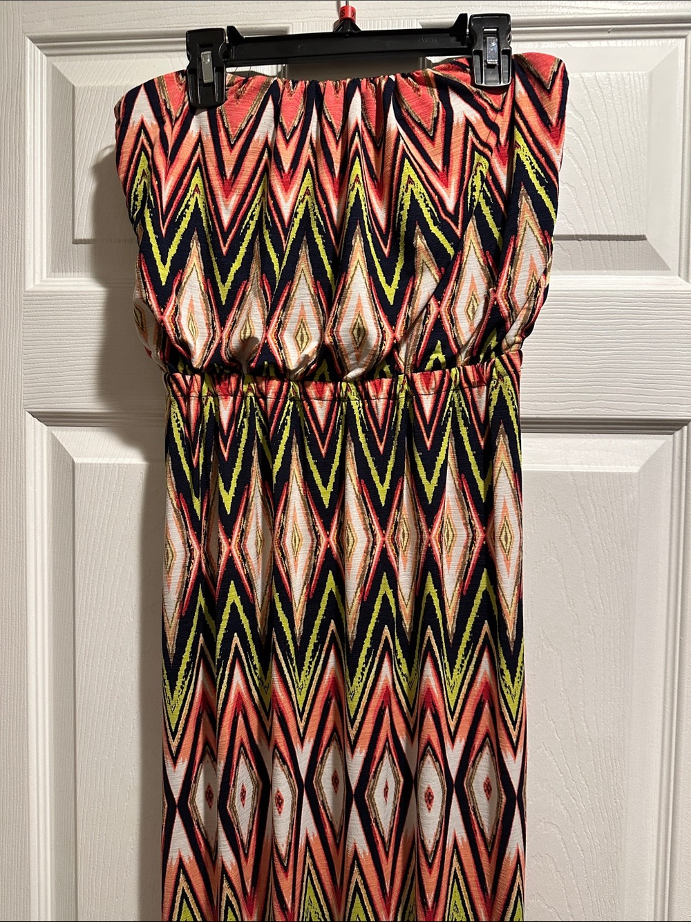Vibrant Geometric Strapless Maxi Dress - Coral, Black & Lime Accent